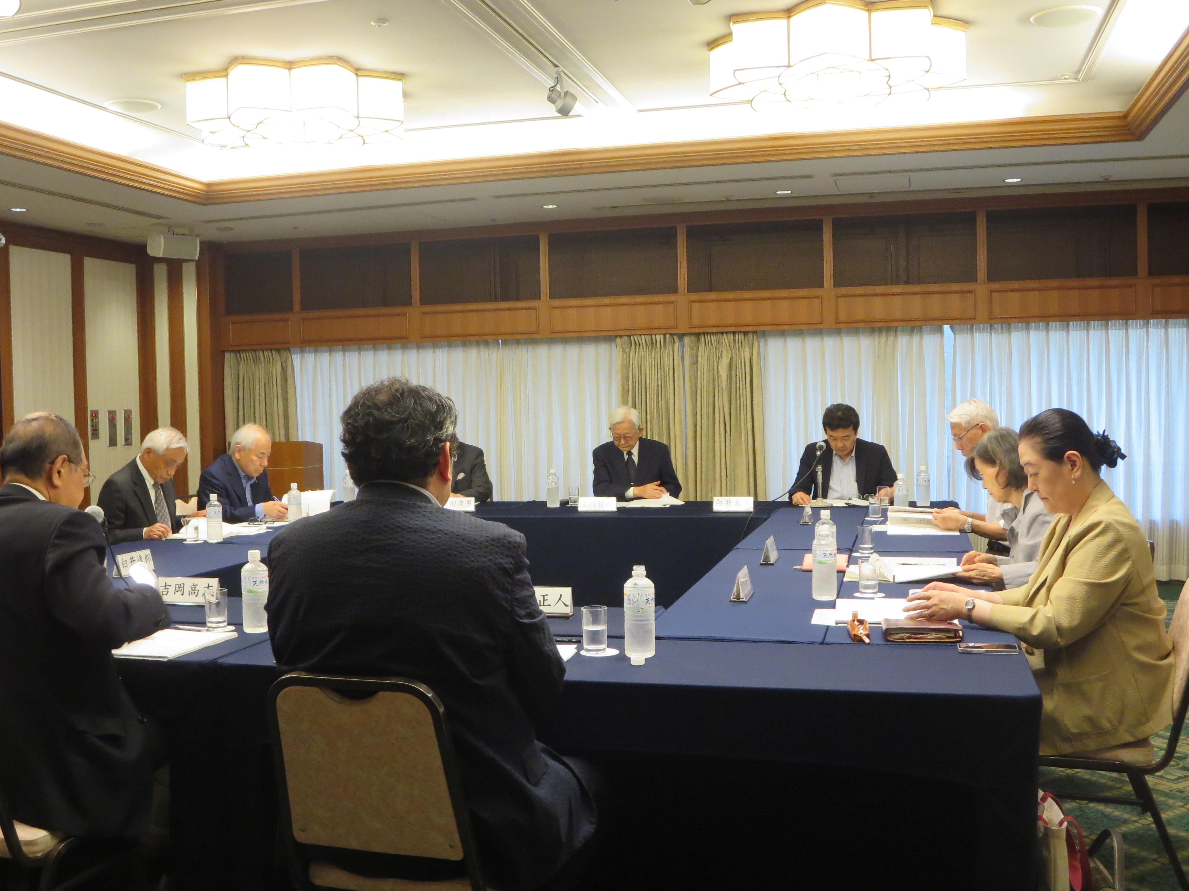 評議員会 の様子